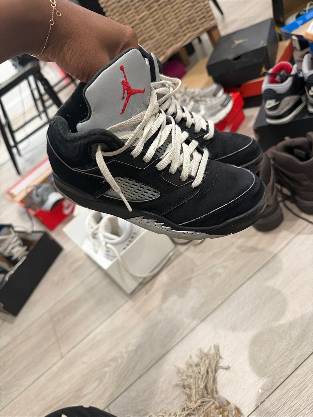Jordan 5 Retro OG
Black Metallic Reimagined (GS)